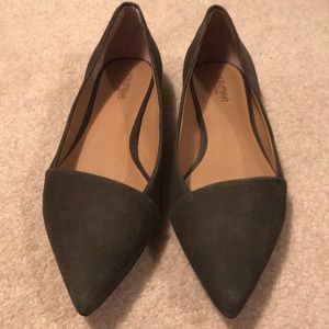 Olive green flats. Brand new and never worn